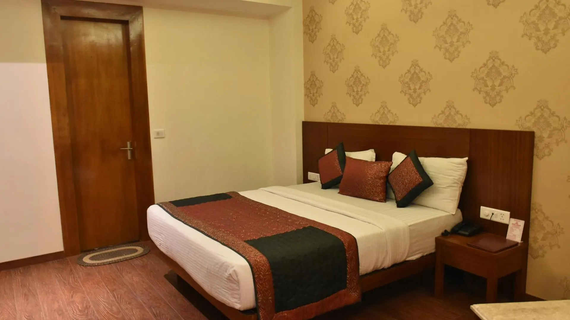 Hotel Skye Suites New Delhi