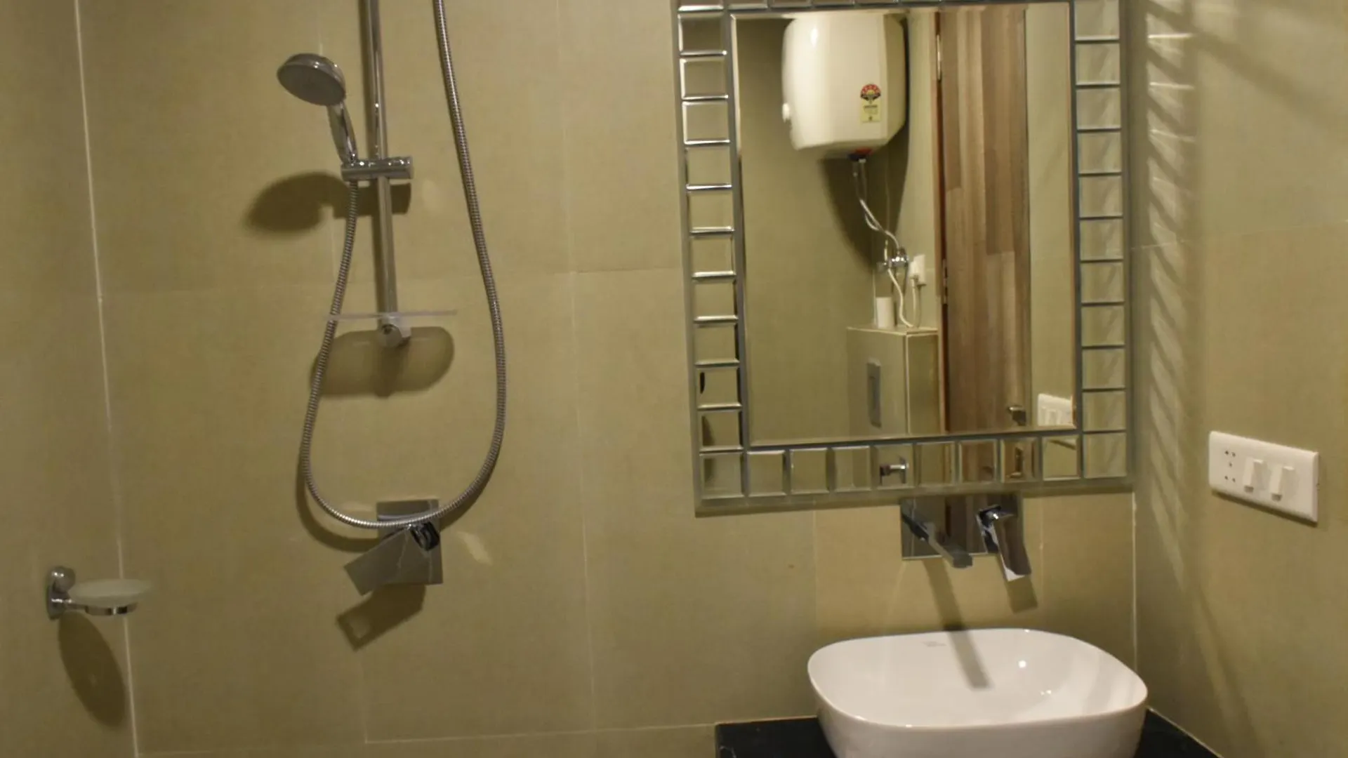 Hotel Skye Suites New Delhi