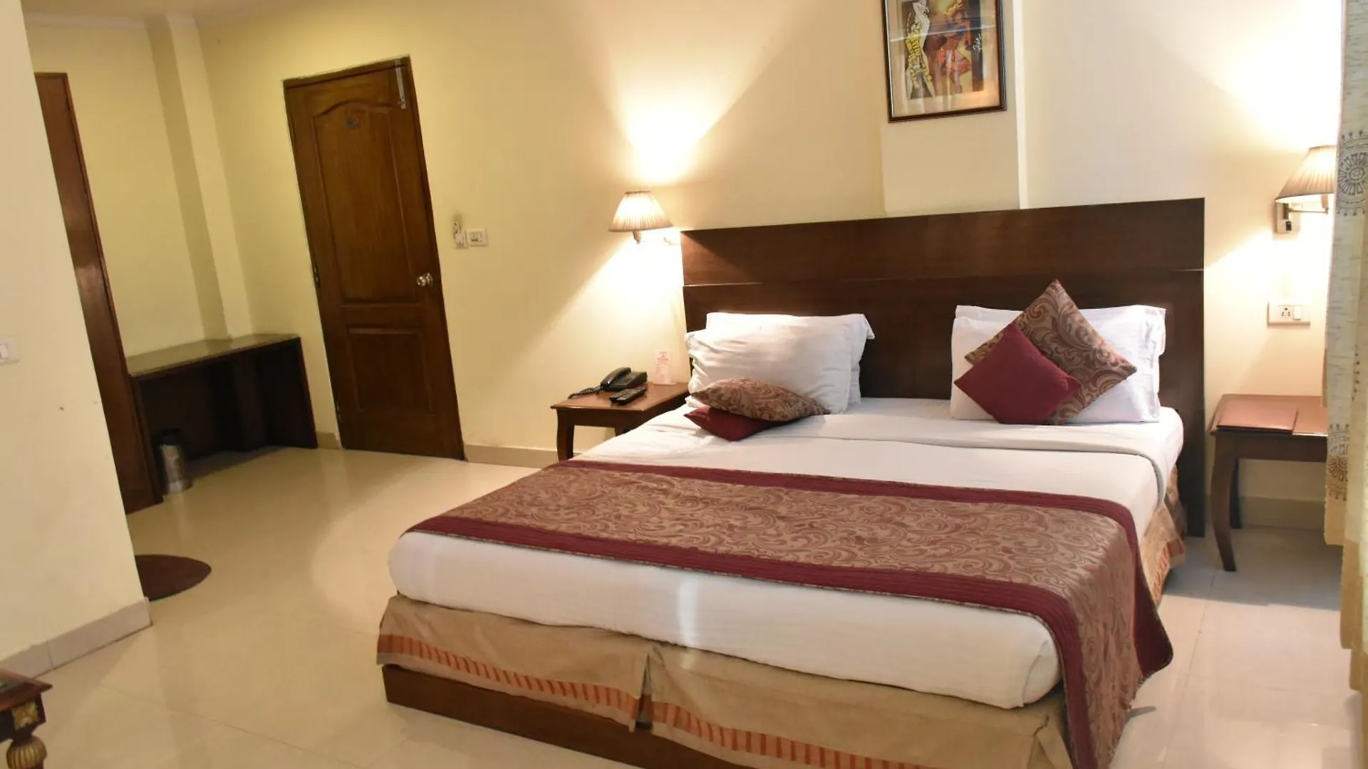 Hotel Skye Suites New Delhi